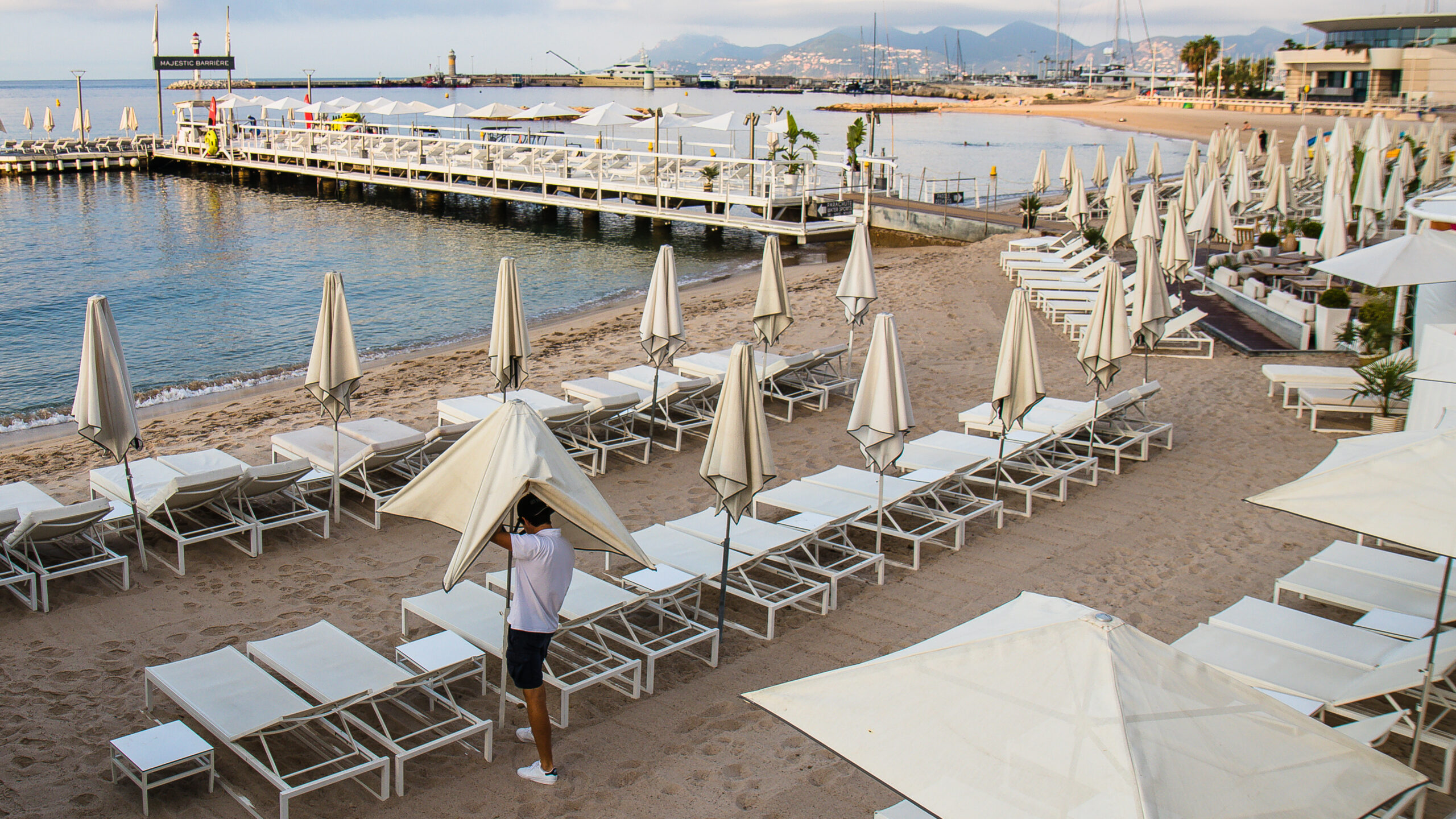 Cannes 7 heures du matin